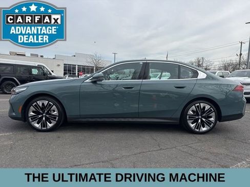 Used 2025 BMW 530i xDrive w/ Premium Package AWD/4WD image 22