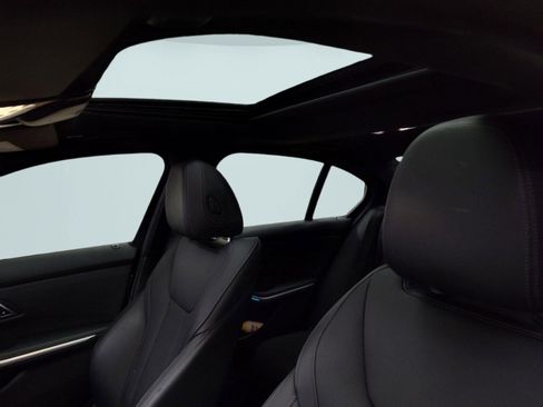 Used 2023 BMW 330i xDrive Sedan w/ Premium Package image 12