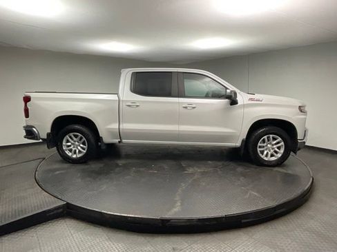 Certified 2019 Chevrolet Silverado 1500 LT w/ All-Star Edition AWD/4WD image 9