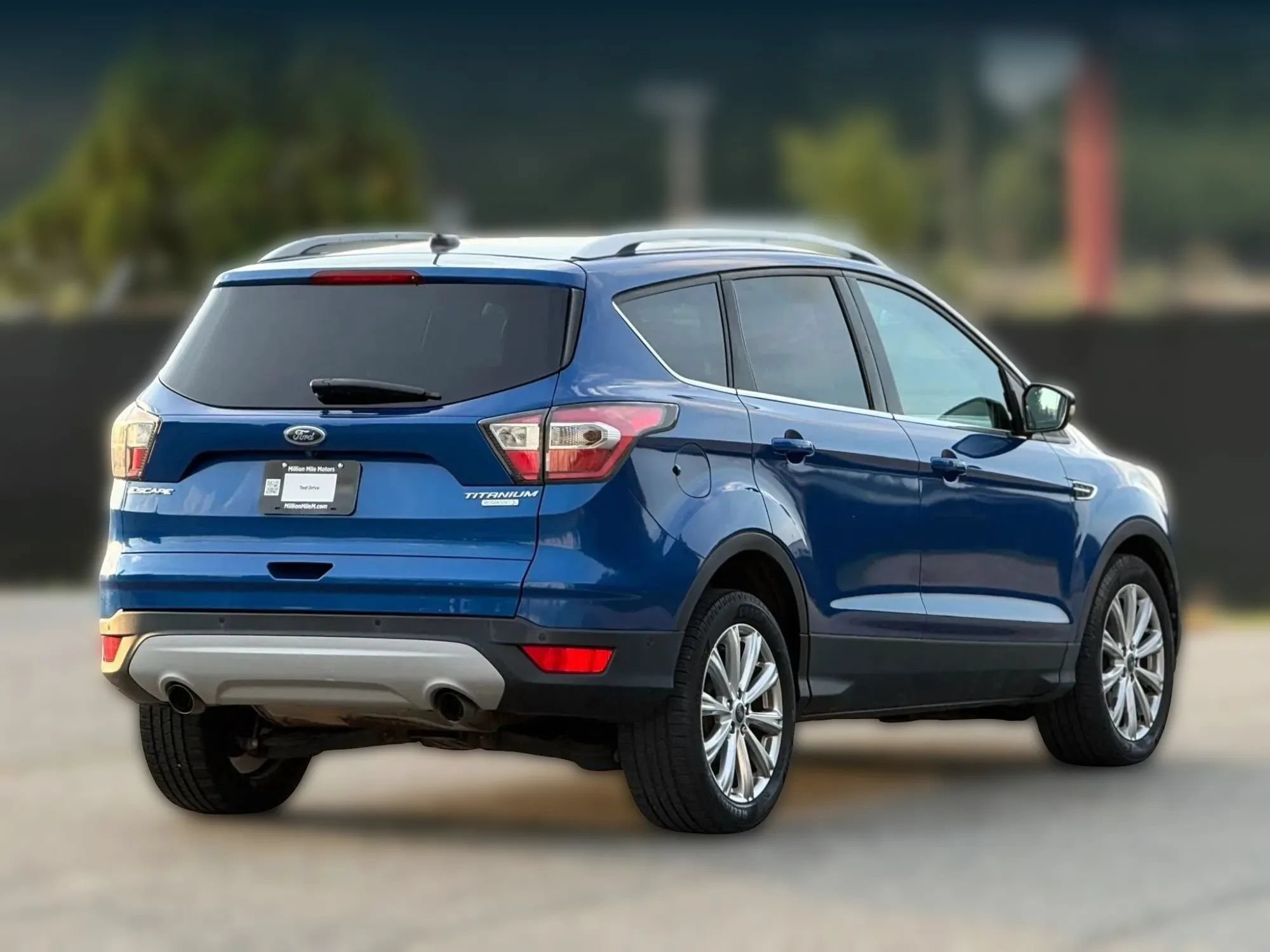 Used 2017 Ford Escape Titanium w/ Equipment Group 301A FWD image 9