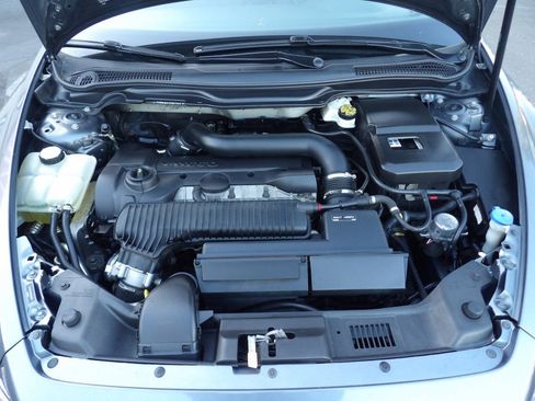 Used 2013 Volvo C30 FWD image 12