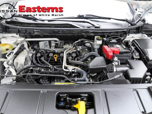 Used 2021 Nissan Rogue Platinum image 10