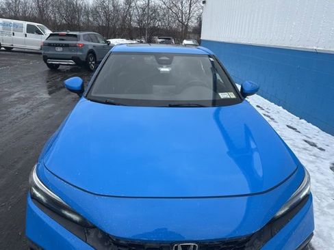 Used 2023 Honda Civic Sport Touring image 3