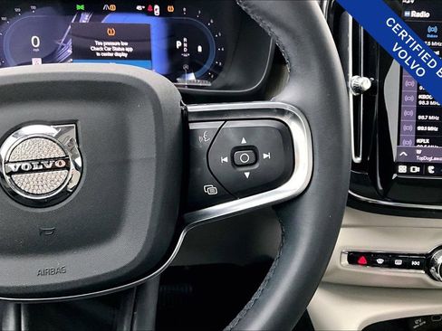 Used 2023 Volvo XC40 B5 Plus w/ Protection Package Premier image 27