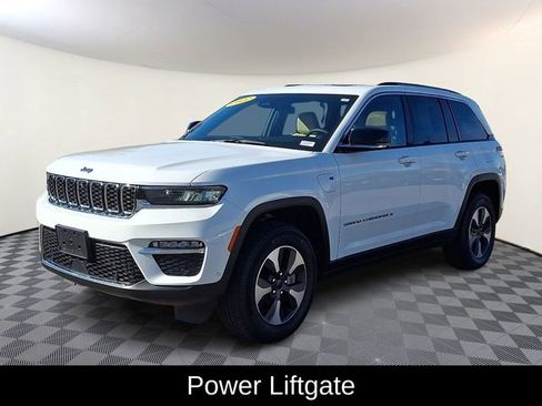 Used 2022 Jeep Grand Cherokee Limited 4xe w/ Luxury Tech Group II image 3