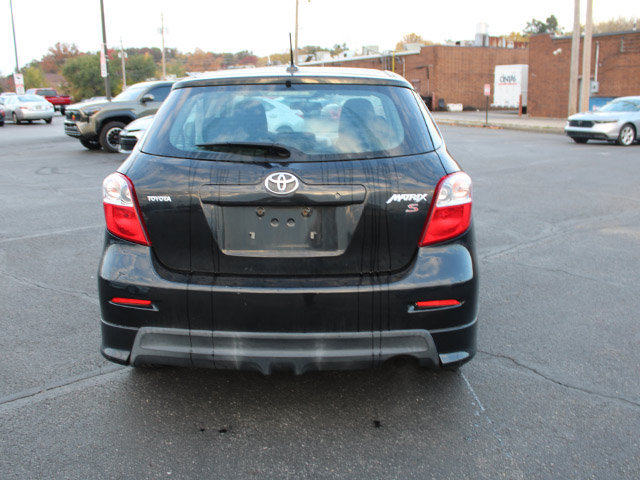 Used 2009 Toyota Matrix S w/ All Weather Guard Pkg FWD image 6
