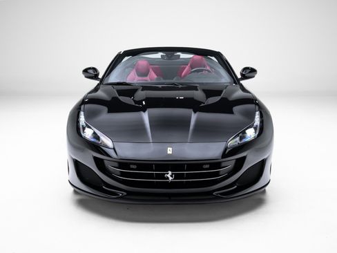 Used 2019 Ferrari Portofino RWD image 4