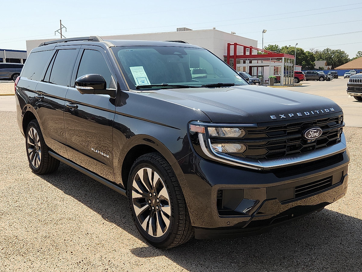 New 2027 Ford Expedition Platinum w/ Driver's Package AWD/4WD image 4