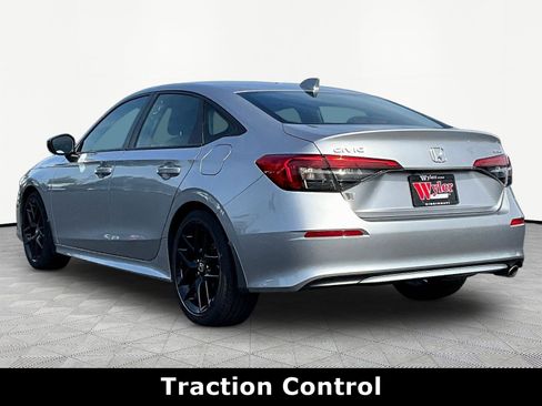 Used 2024 Honda Civic Sport image 4