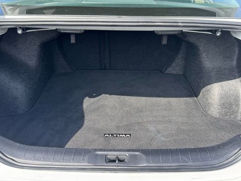 Certified 2024 Nissan Altima 2.5 SR image 32