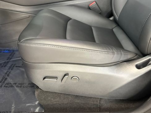 Used 2023 Tesla Model Y Performance AWD/4WD image 14