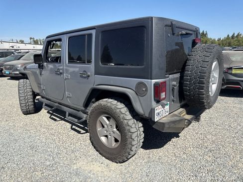 Used 2017 Jeep Wrangler Unlimited Sport w/ Quick Order Package 24S AWD/4WD image 7