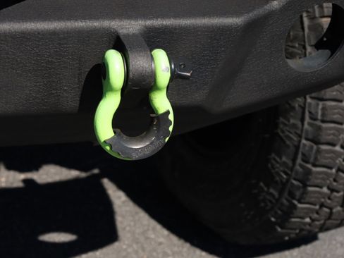 Used 2015 Jeep Wrangler Unlimited Sport w/ Connectivity Group image 27