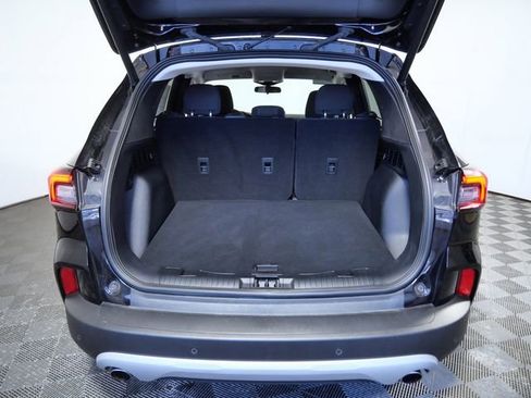 Certified 2024 Ford Escape Active w/ Tech Pack #2 AWD/4WD image 9