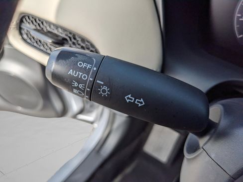 Used 2023 Honda HR-V LX image 35