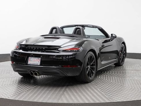 Used 2017 Porsche 718 Boxster S RWD image 5