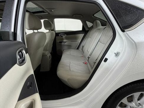 Used 2016 Nissan Sentra SV w/ Style Package FWD image 8