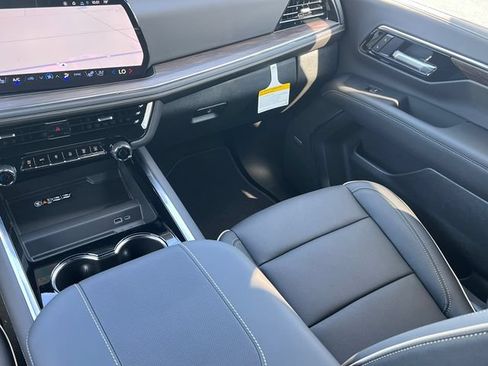 New 2026 Chevrolet Tahoe Premier w/ Sun And Tow Package AWD/4WD image 34