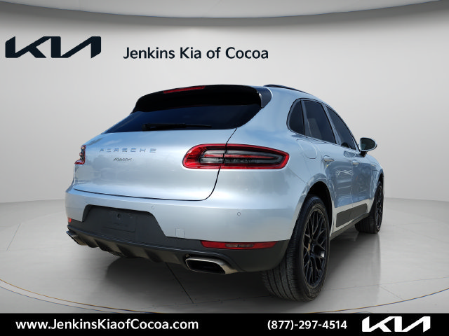 Used 2017 Porsche Macan AWD/4WD image 4