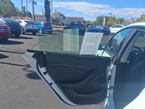 Used 2023 Tesla Model 3 Standard Range RWD image 8