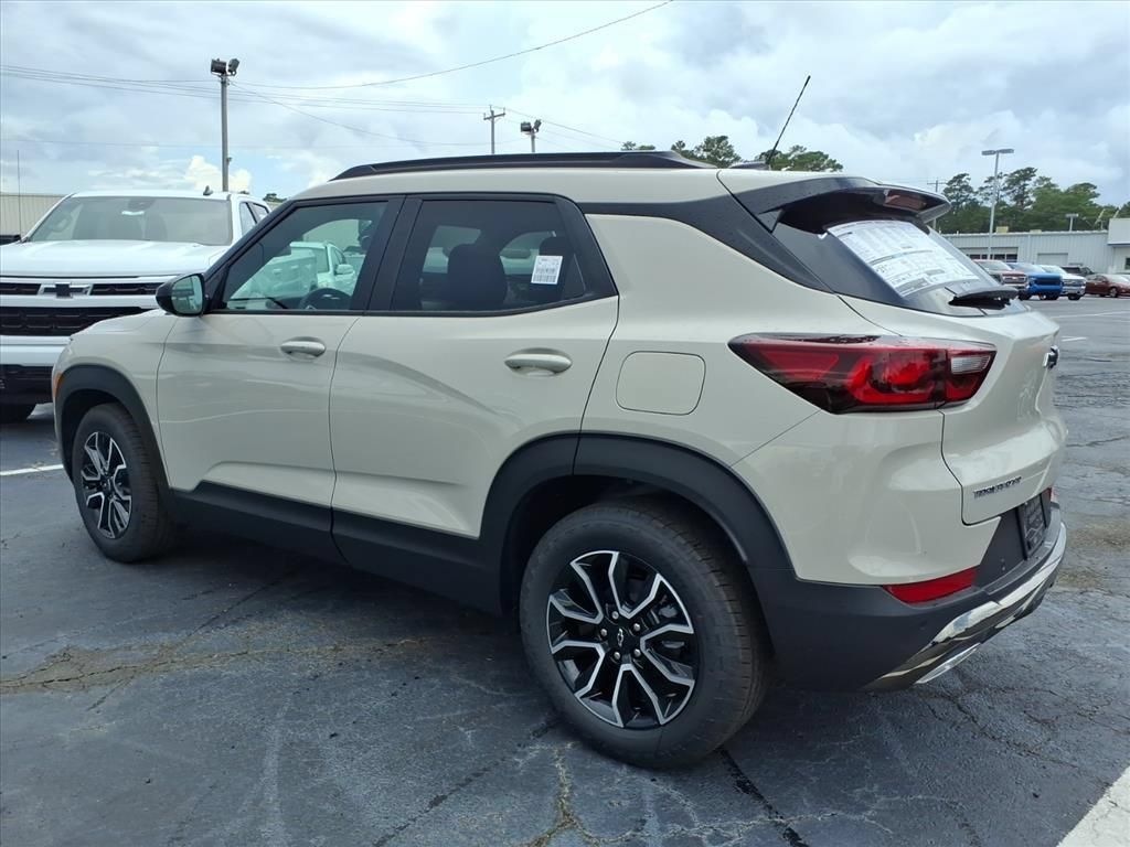 New 2026 Chevrolet TrailBlazer ACTIV w/ Convenience Package FWD image 5