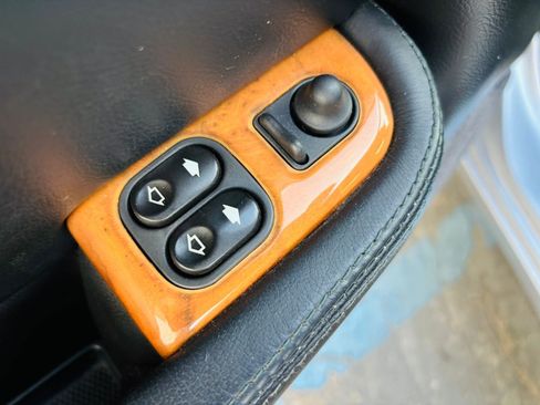 Used 2001 Jaguar XK8 Coupe RWD image 18
