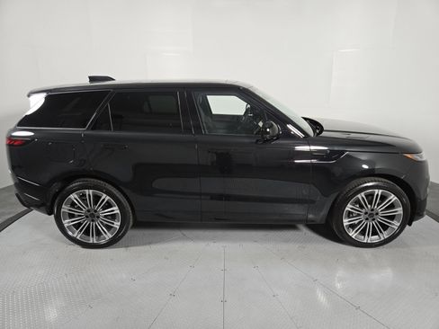 New 2026 Land Rover Range Rover Sport Dynamic SE image 6