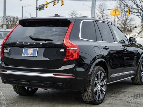 Certified 2024 Volvo XC90 T8 Ultimate w/ Protection Package image 5