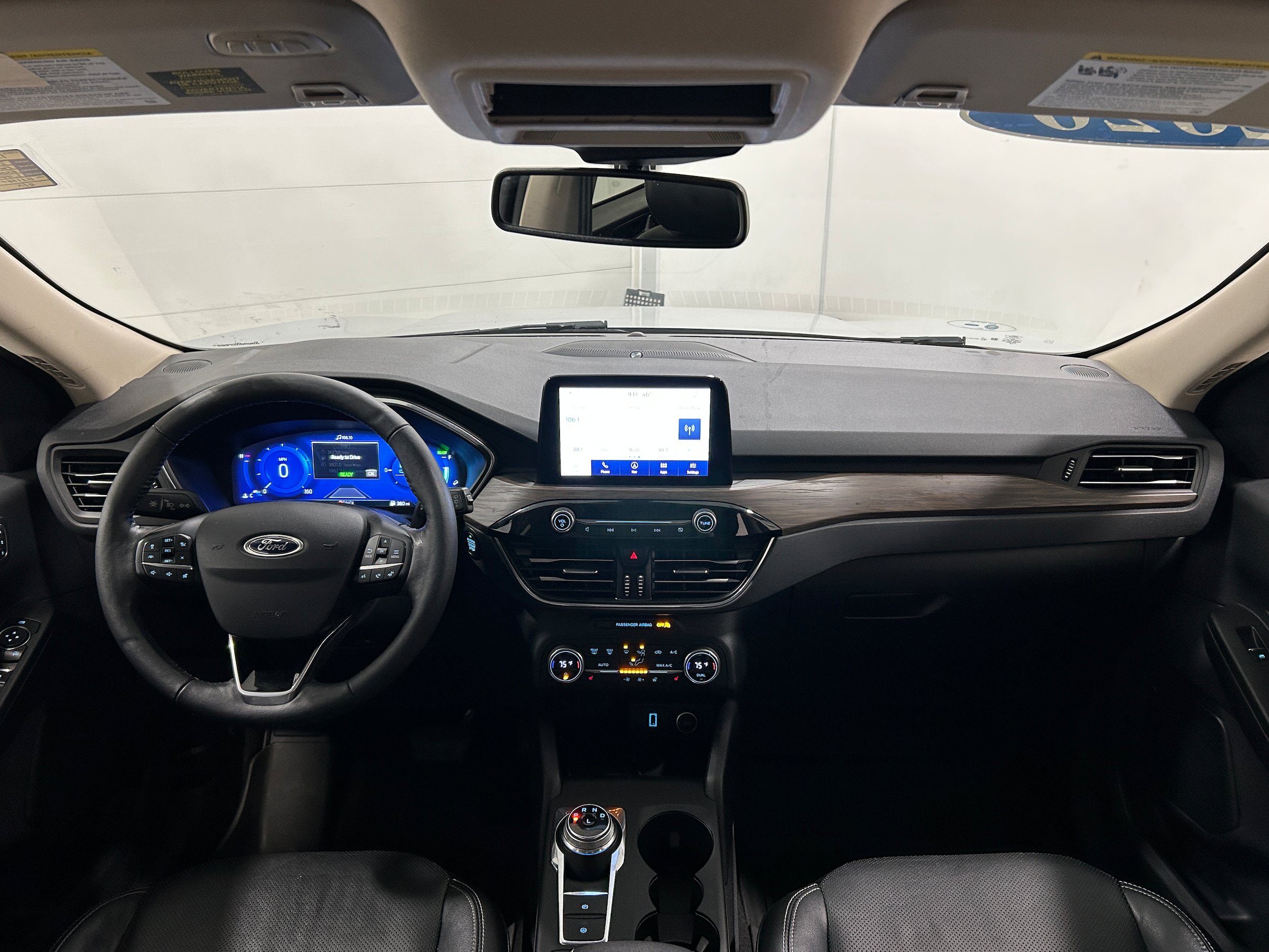 Used 2020 Ford Escape Titanium AWD/4WD image 14