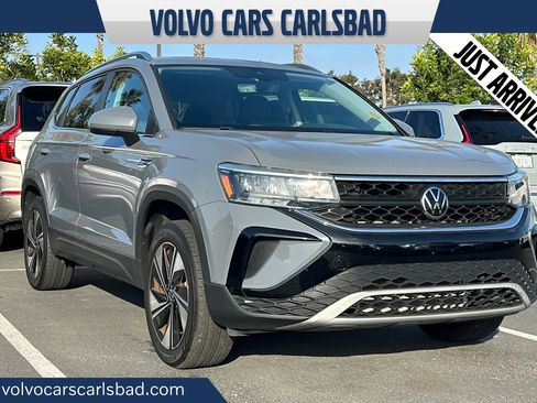 Used 2023 Volkswagen Taos SE AWD/4WD image 1