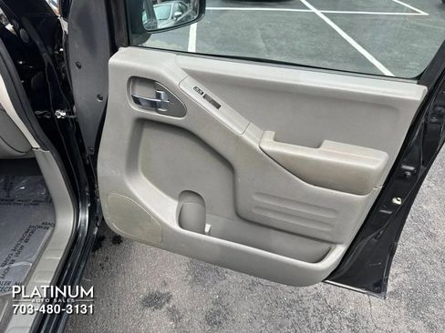 Used 2019 Nissan Frontier SV image 18
