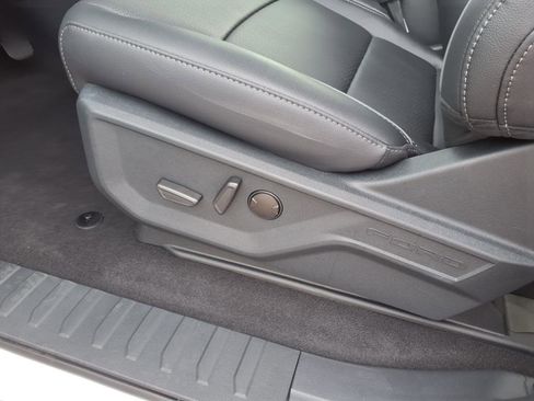 New 2025 Ford F150 Lariat w/ Equipment Group 501A Mid image 11