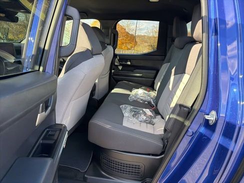 Used 2024 Toyota Tacoma TRD Sport image 15