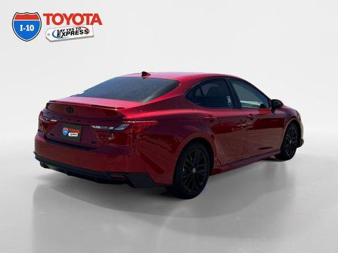 Certified 2025 Toyota Camry SE w/ Convenience Package FWD image 5