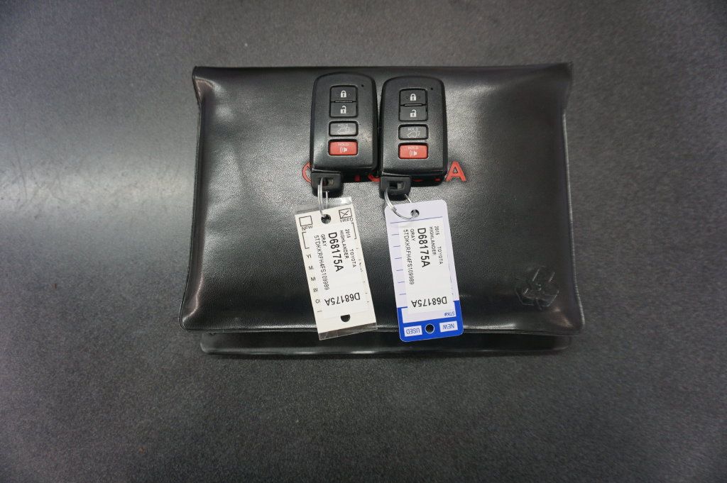 Used 2015 Toyota Highlander XLE FWD image 20