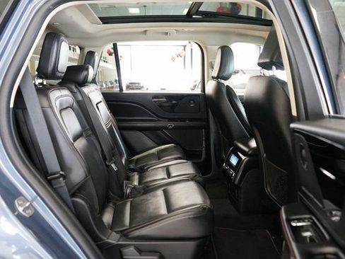 Used 2021 Lincoln Aviator Reserve AWD/4WD image 14