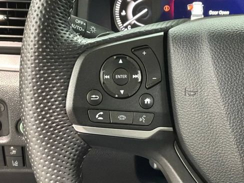 Used 2025 Honda Passport EX-L image 10