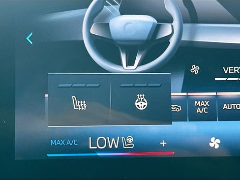 Certified 2025 BMW X1 xDrive28i AWD/4WD image 19