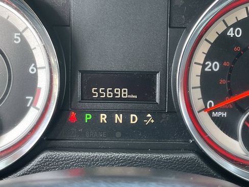Used 2017 Dodge Grand Caravan SE w/ UConnect Hands-Free Group FWD image 31