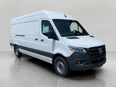 New 2025 Mercedes-Benz Sprinter 2500 image 1