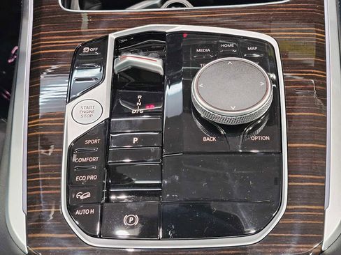 New 2026 BMW X5 xDrive40i w/ Climate Comfort Package image 18