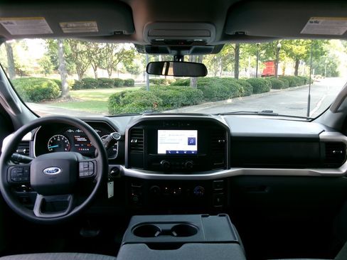 Used 2021 Ford F150 XLT AWD/4WD image 22