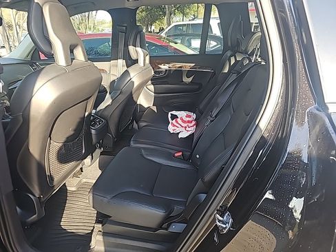 Used 2016 Volvo XC90 T6 Momentum w/ Momentum Plus Package image 13