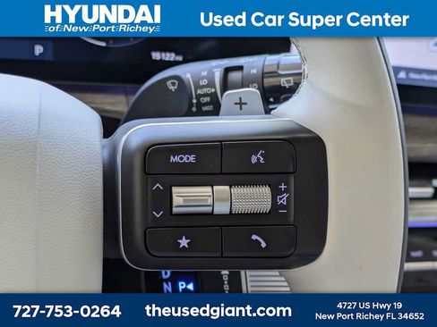 Used 2025 Hyundai Santa Fe Calligraphy FWD image 40