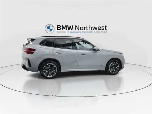 Used 2026 BMW X3 xDrive30i w/ Premium Package AWD/4WD image 4