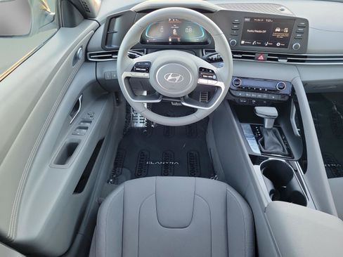 New 2026 Hyundai Elantra SEL Sport image 23