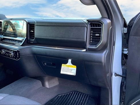 Used 2023 Chevrolet Silverado 1500 RST image 18