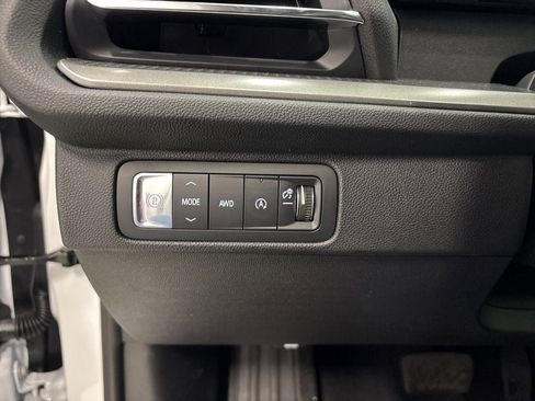 New 2026 Chevrolet Traverse LT image 27