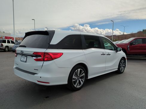 Used 2022 Honda Odyssey Touring image 3