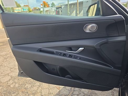 New 2026 Hyundai Elantra Blue image 32